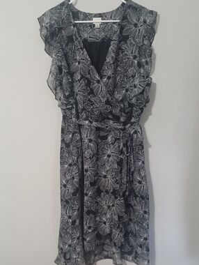 A New Day Floral Wrap Maxi Dress - Black & White Fully Lined. NWOT. Size L